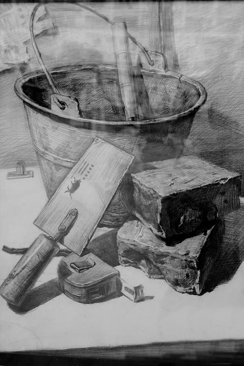 水桶素描画